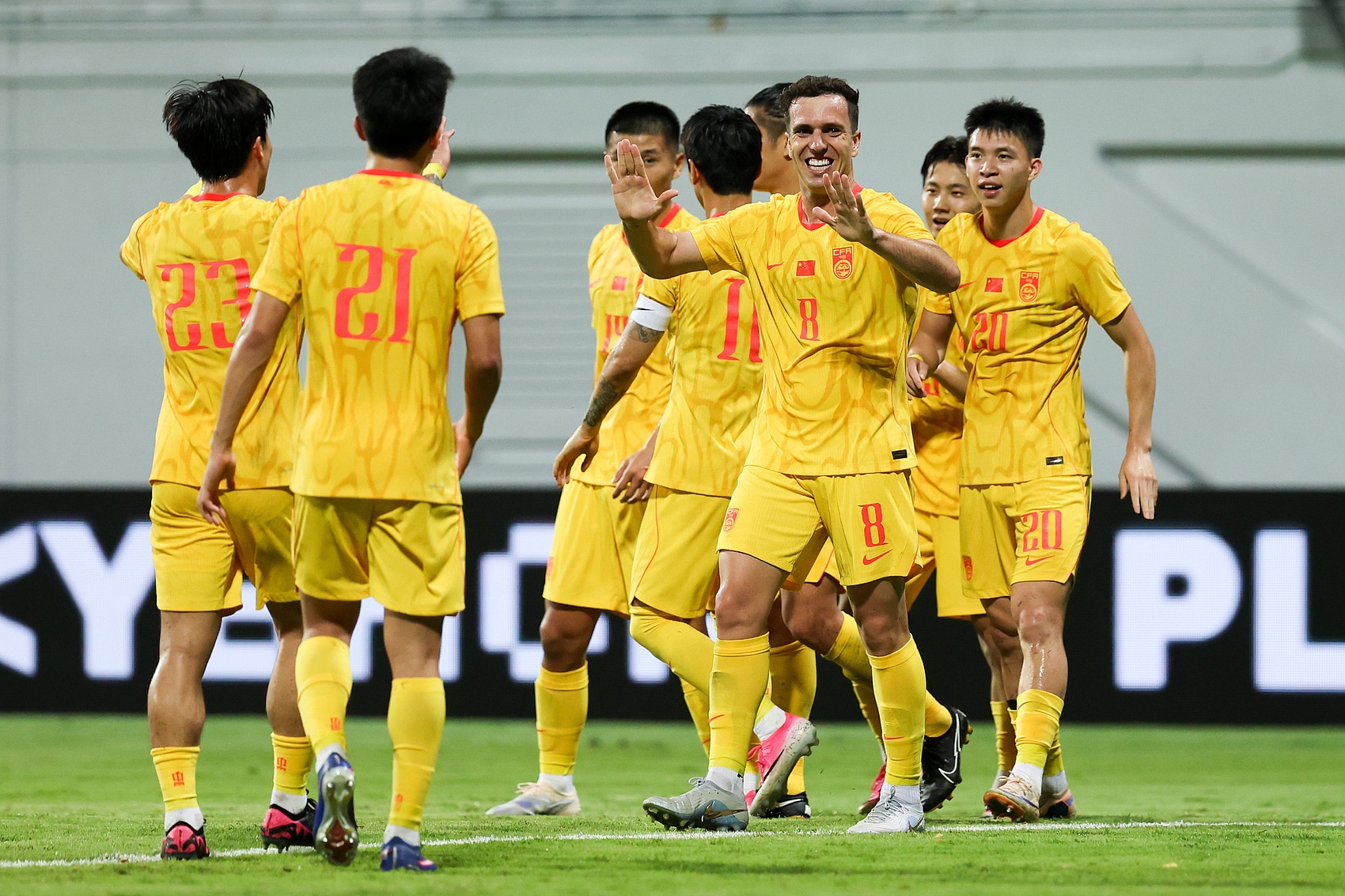 记者评国足：配合精细程度还差了一些	，现阶段我们实力就是这样